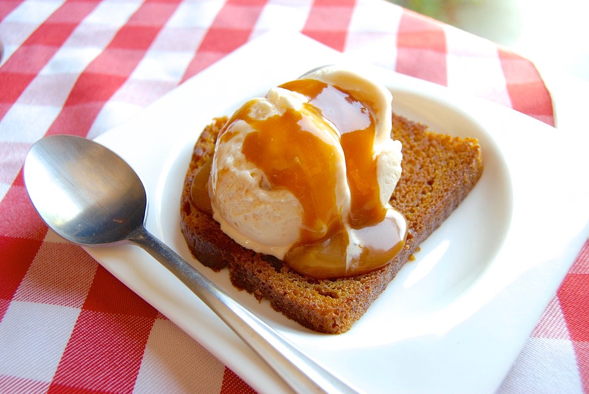 Pumpkin bread: 5 easy makeovers via @kingarthurflour