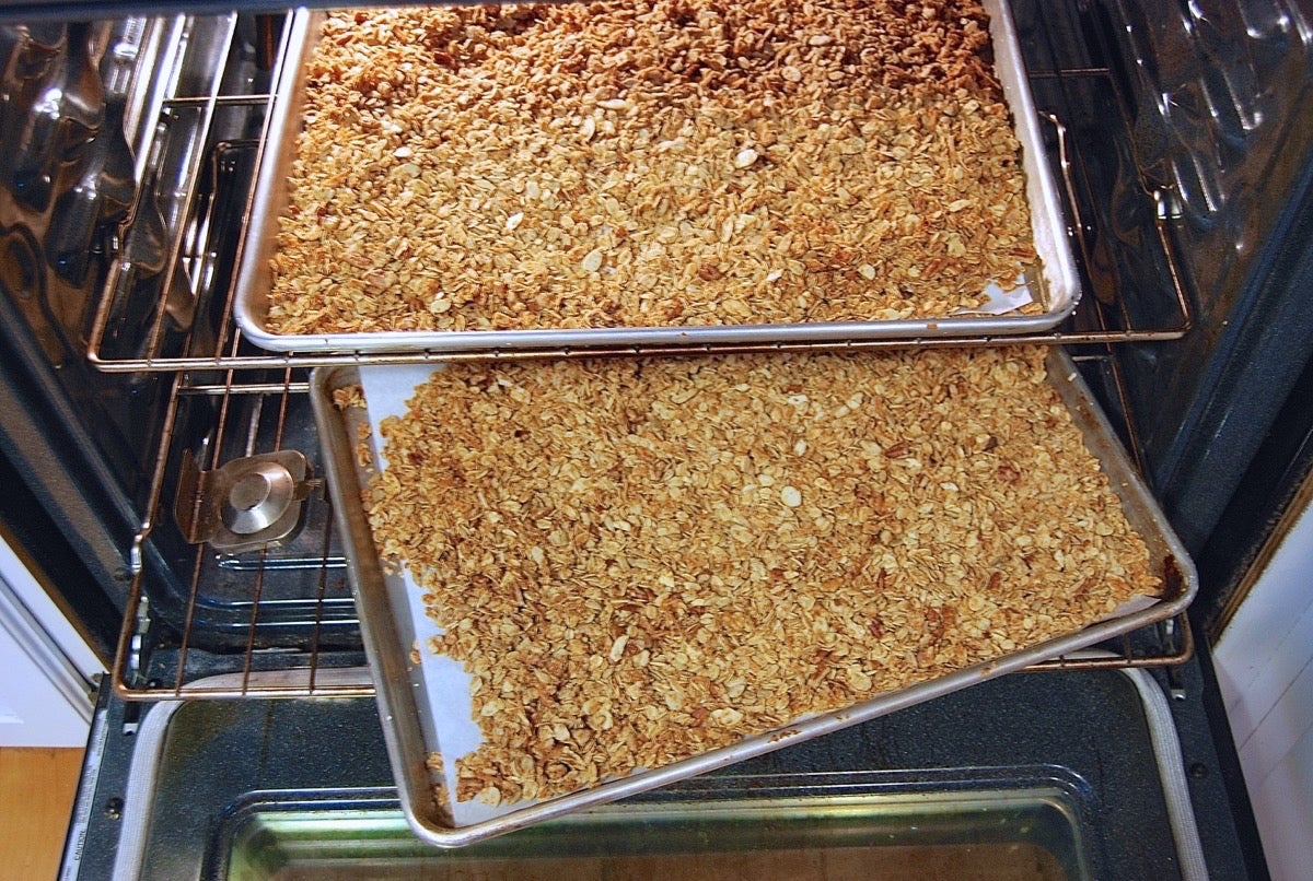 Keeping your baking crispy via @kingarthurflour