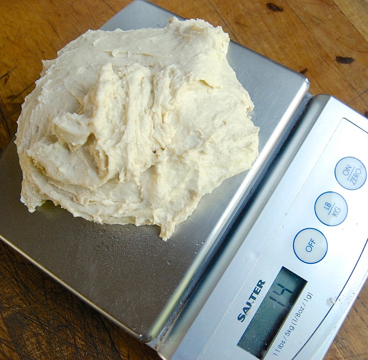 Freezing No-Knead Bread Dough via @kingarthurflour